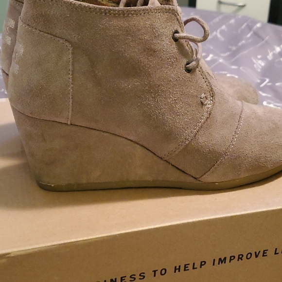 Toms booties - Picture 7 of 7